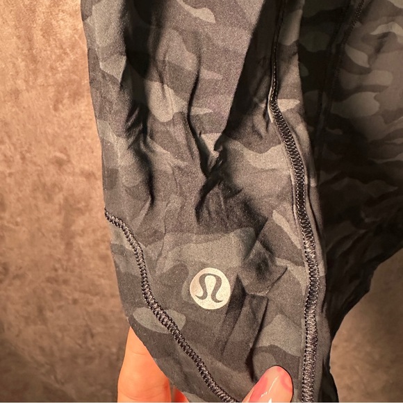 Lululemon Sculpt Tank Mesh Training Top Sequoia Camo Black Size 6 Athleisure - Picture 12 of 14